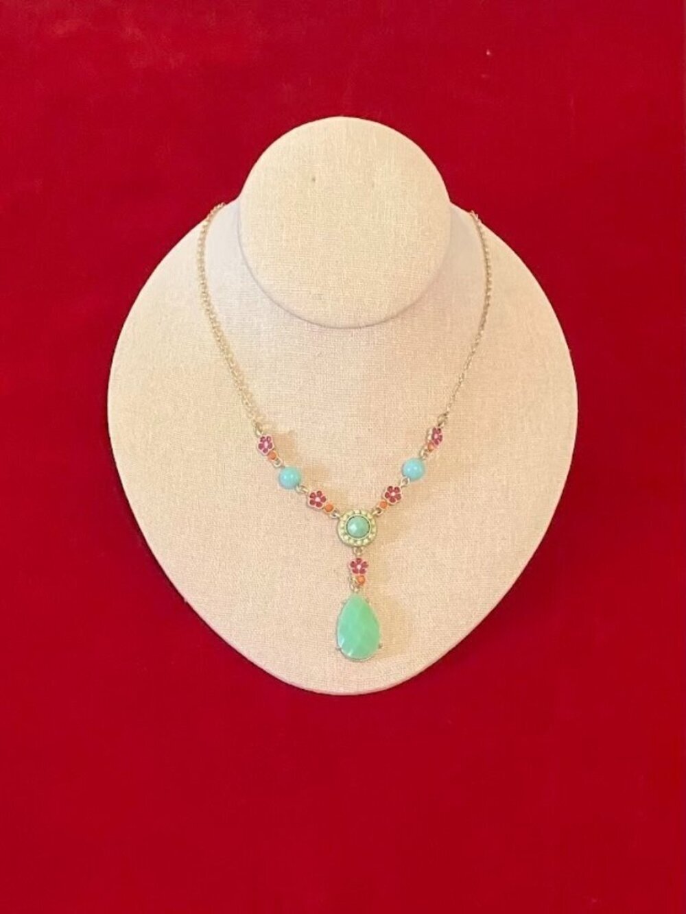 Carolee Y-Shaped Necklace Teardrop Pendent Flowers Boho Cottagecore Eclectic